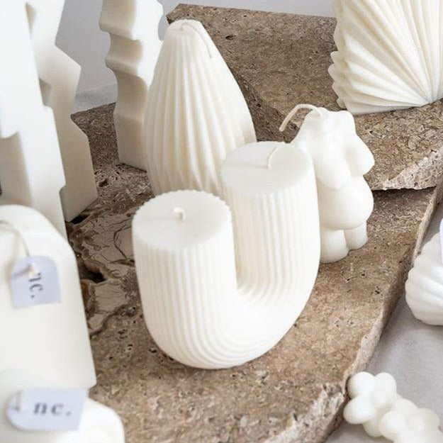 U-SHAPED CANDLE | White