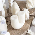 U-SHAPED CANDLE | White