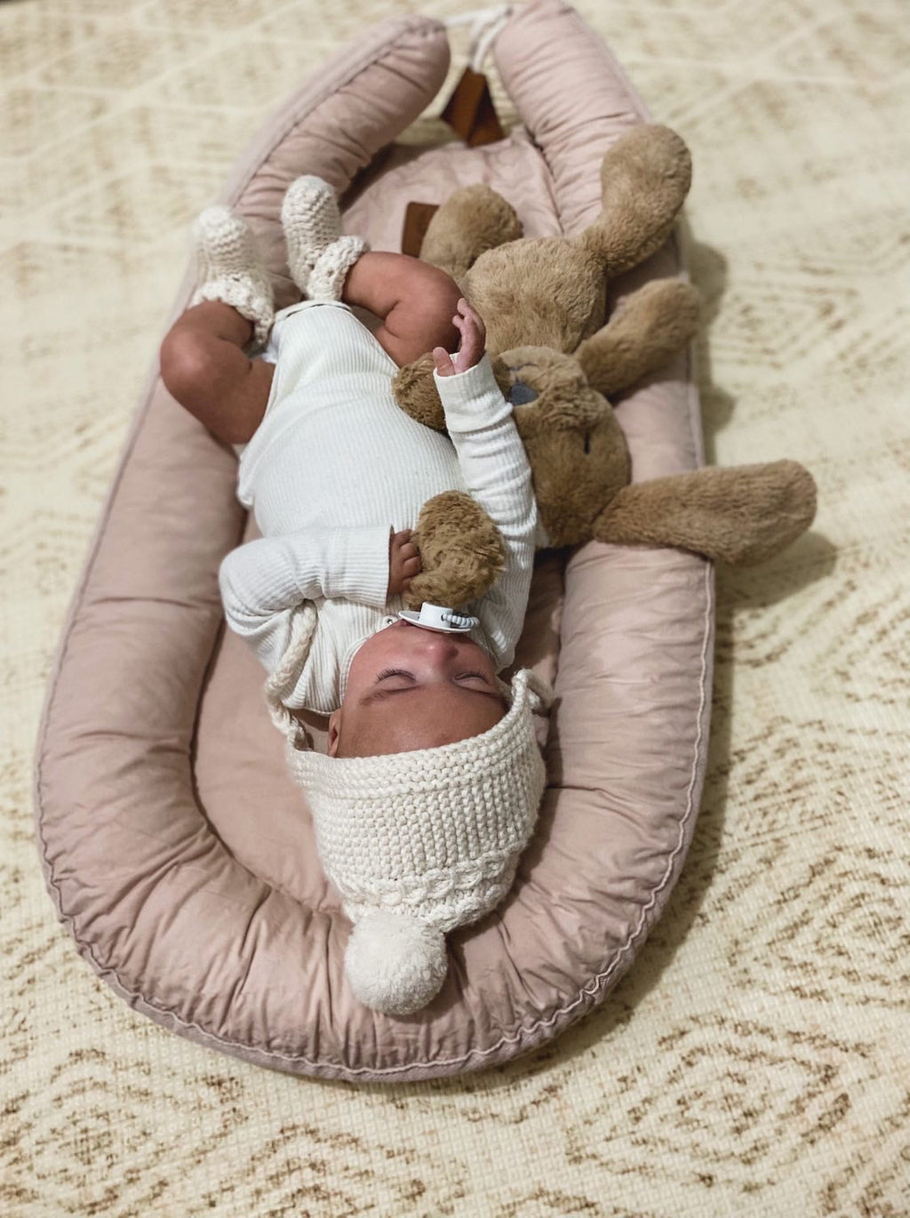 Organic Baby Nest - Latte