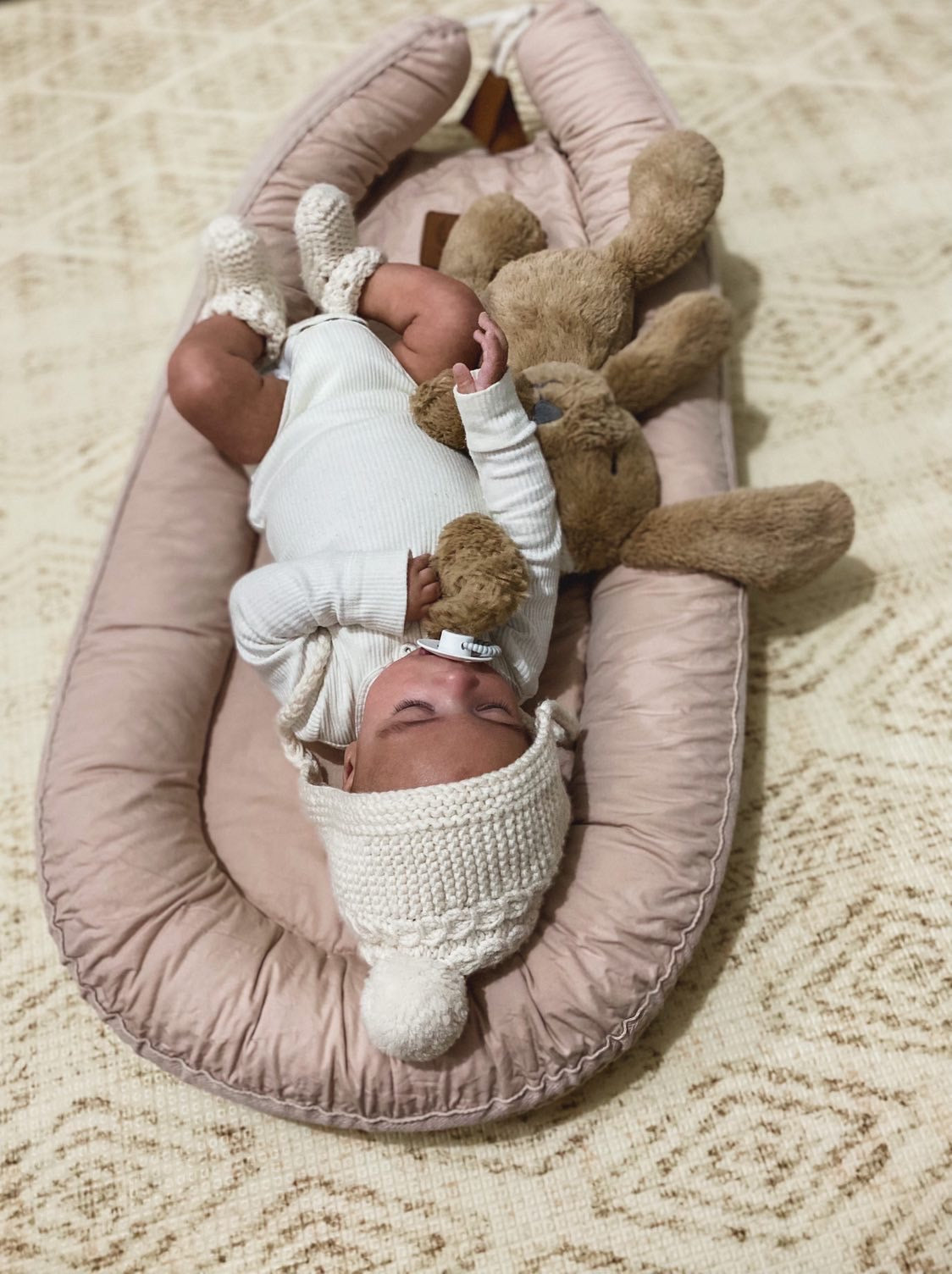 Organic Baby Nest - Latte